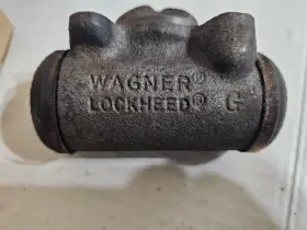FD14206 WAGNER Nos Lft Wheel Cylinder Chev Trk Jeep #2