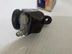 FD22801 WAGNER Nos Front Left Wheel Cylinder Mopar #3