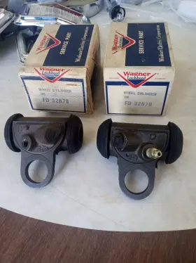 Wagner Lockheed Fd-32878 Nos 1959 - 1963 Ford Galaxie Front L And R Brake Wheel Cylinder Fd 32878 79 Wagner Lockheed Fd-32878 Nos 1959 - 1963 Ford Galaxie Front L And R Brake Wheel Cylinder Fd 32878 79