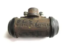 WC-19537 WAGNER Packard Wheel Cylinder Studebaker Volvo WC-19537 WAGNER Packard Wheel Cylinder Studebaker Volvo