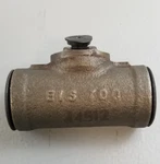 1 New Nos Drum Brake Wheel Cylinder Rear Eis Ew44512. Fixed Price $24.99.