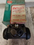 Eis Ew71217 Wheel Cylinder Rear Rh For 1969 Ford E200 Van Replaces C8uz-2261-a. Fixed Price $25.00.