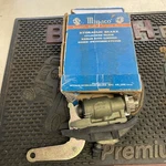 Right Rear Brake Wheel Cylinder For Datsun 44100-e8700 240z & 260z. Fixed Price $110.00.