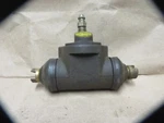 Rear Drum Brake Wheel Cylinder # Wc37685 Raybestos New Nos. Fixed Price $11.88.