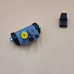 Lr Defender 90" Rear Right Brake Wheel Cylinder Rtc3168. Fixed Price $35.95.